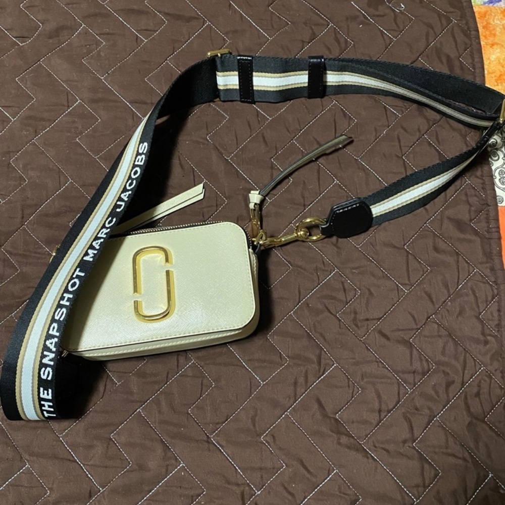 Marc Jacobs snapshot crossbody bag